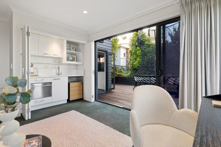 Photo of property in 5 Castor Bay Road, Castor Bay, Auckland, 0620