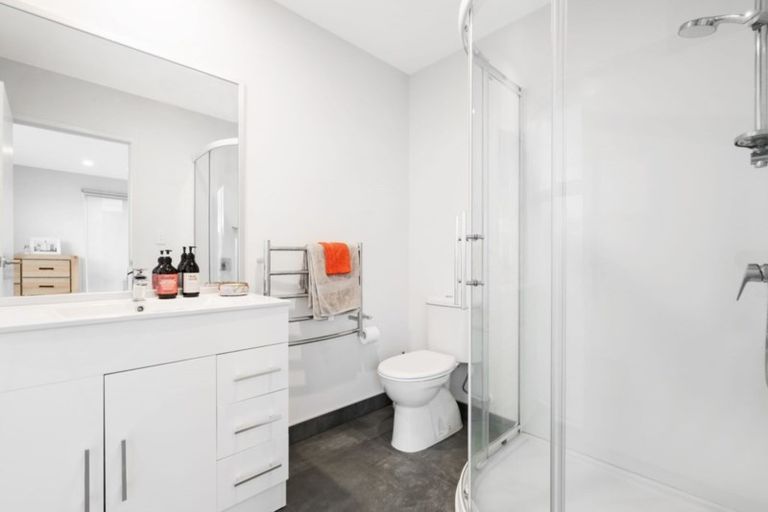 Photo of property in 8 Hakaro Way, Takanini, 2112