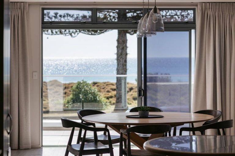 Photo of property in 94 Marine Parade, Mount Maunganui, 3116