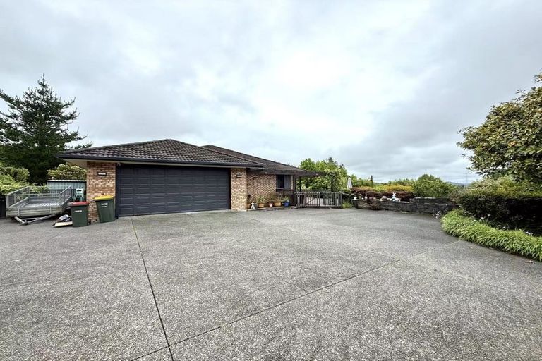 Photo of property in 3 Terry Smyth Drive, Kumeu, 0892