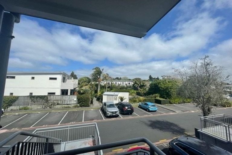 Photo of property in The Grange, 82/92 Bush Road, Albany, Auckland, 0632