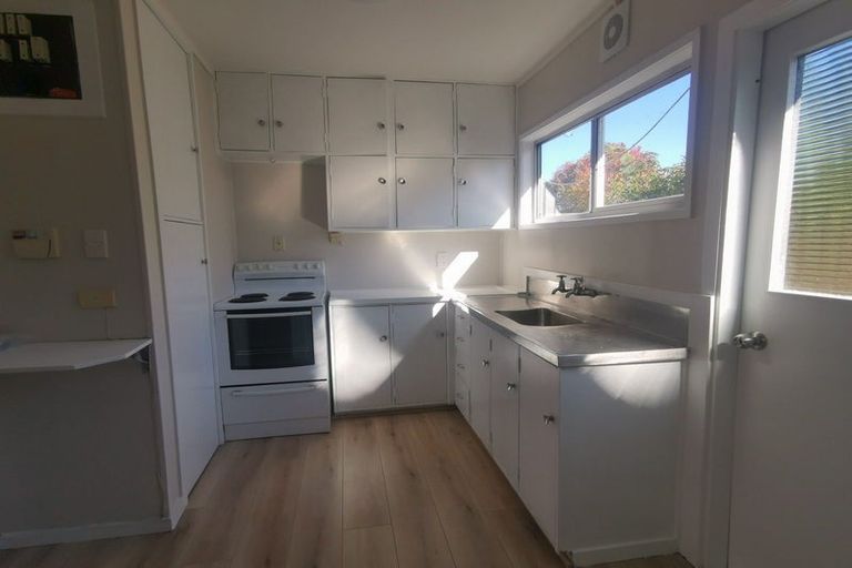 Photo of property in 3/9 Smiths Avenue, Papakura, 2110