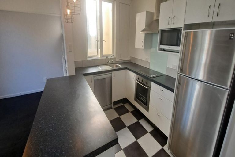 Photo of property in 5/34 Hawkestone Street, Thorndon, Wellington, 6011