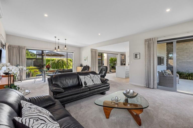 Photo of property in 1 Ellesmere Close, Pyes Pa, Tauranga, 3112