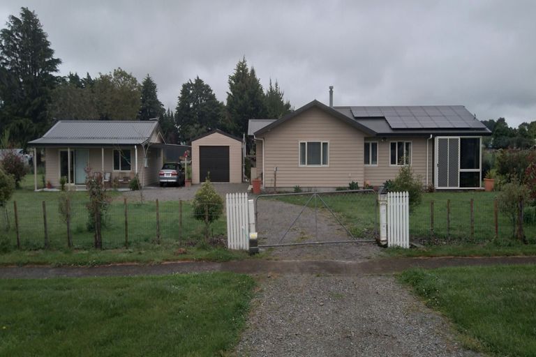 Photo of property in 17 Sydney Street, Takapau, 4203