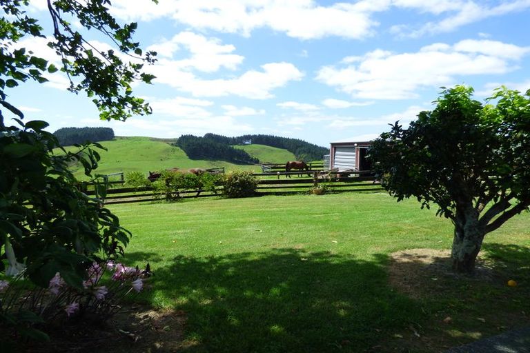 Photo of property in 841 Te Ahu Ahu Road, Waimate North, Kerikeri, 0293