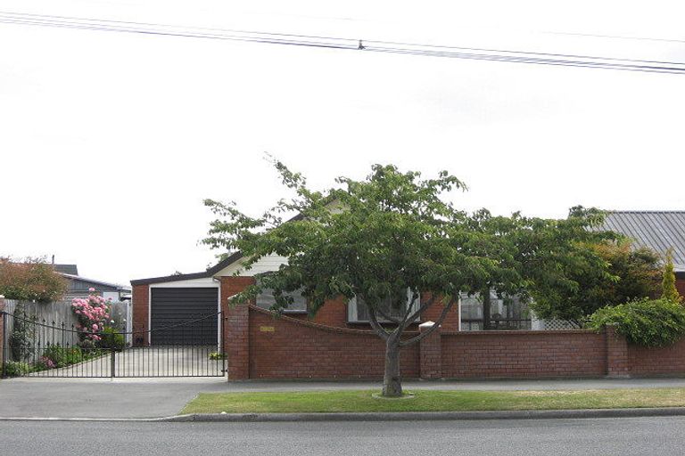 Photo of property in 463 Bower Avenue, Parklands, Christchurch, 8083