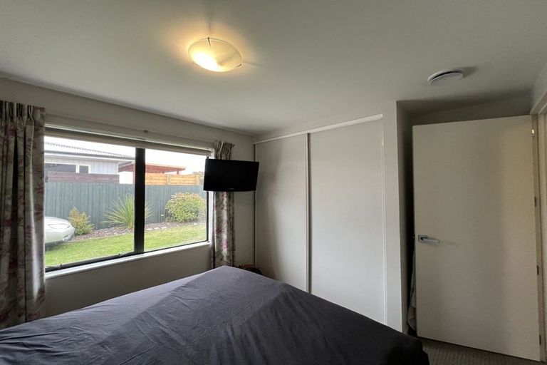 Photo of property in 2/141 Cuthberts Road, Aranui, Christchurch, 8061