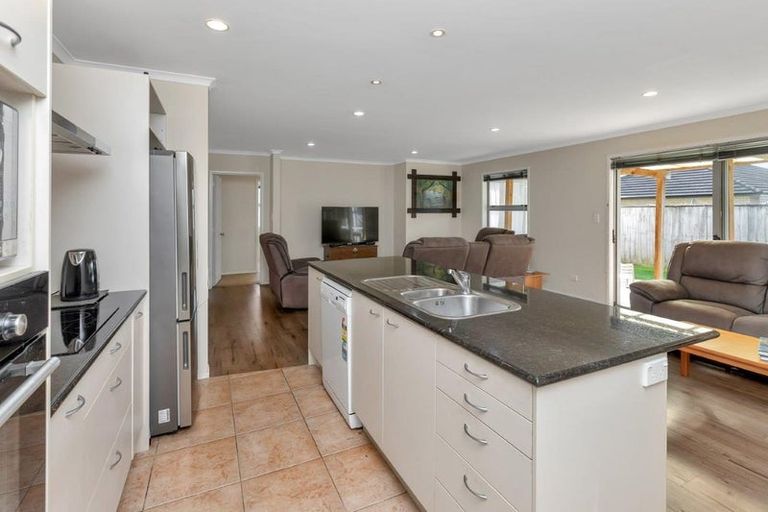 Photo of property in 356 One Tree Point Road, One Tree Point, 0118