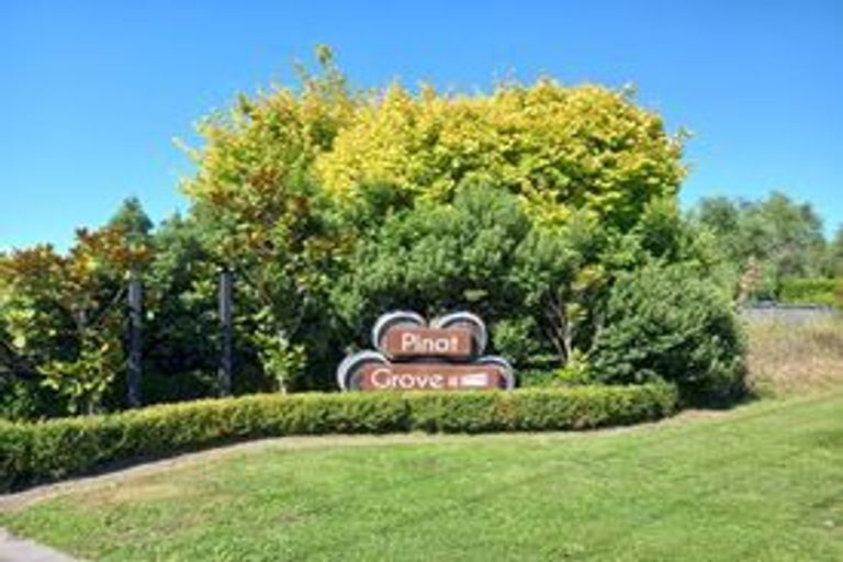 Photo of property in 2 Syrah Lane, Martinborough, 5711