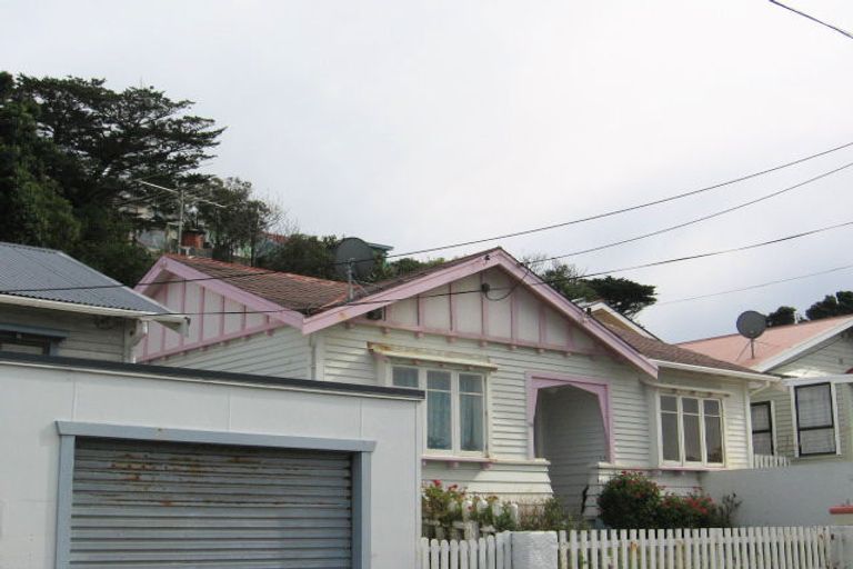 Photo of property in 16 Bridge Street, Rongotai, Wellington, 6022
