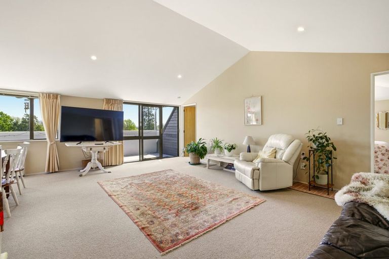 Photo of property in 4/3 Karitane Drive, Cashmere, Christchurch, 8022