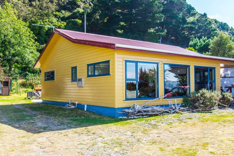 Photo of property in 773 Aramoana Road, Aramoana, Port Chalmers, 9082