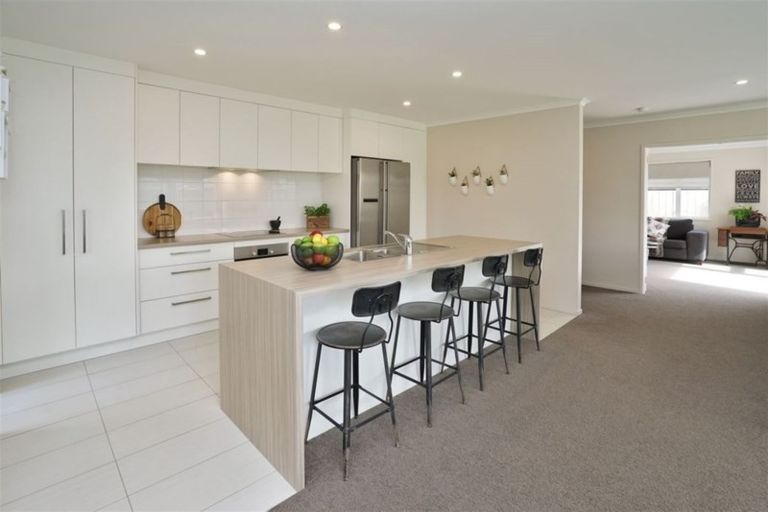 Photo of property in 15 Keston Crescent, Flagstaff, Hamilton, 3210