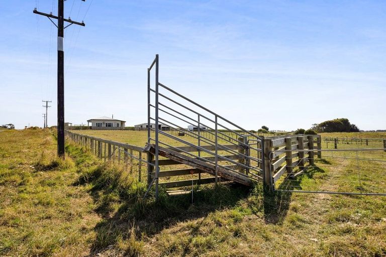 Photo of property in 33 Foreman Road, Manutahi, Patea, 4598