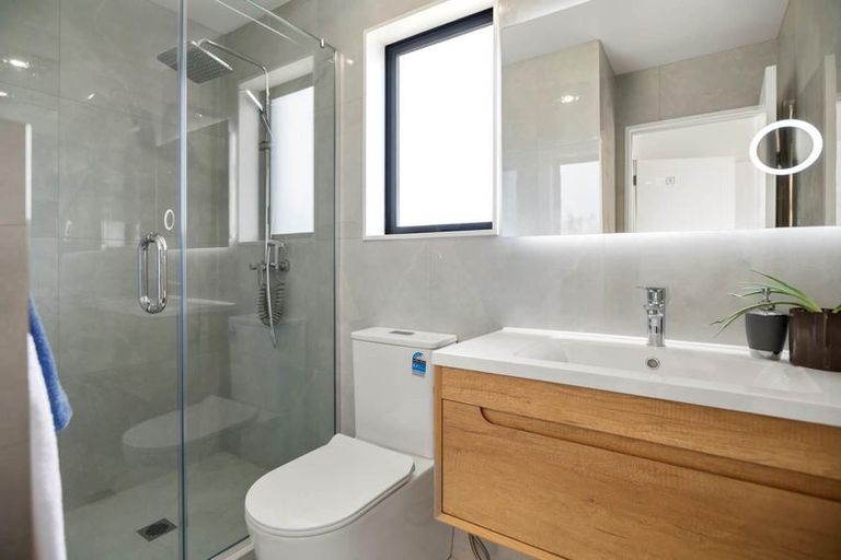 Photo of property in 19 Papatahi Lane, Flat Bush, Auckland, 2019