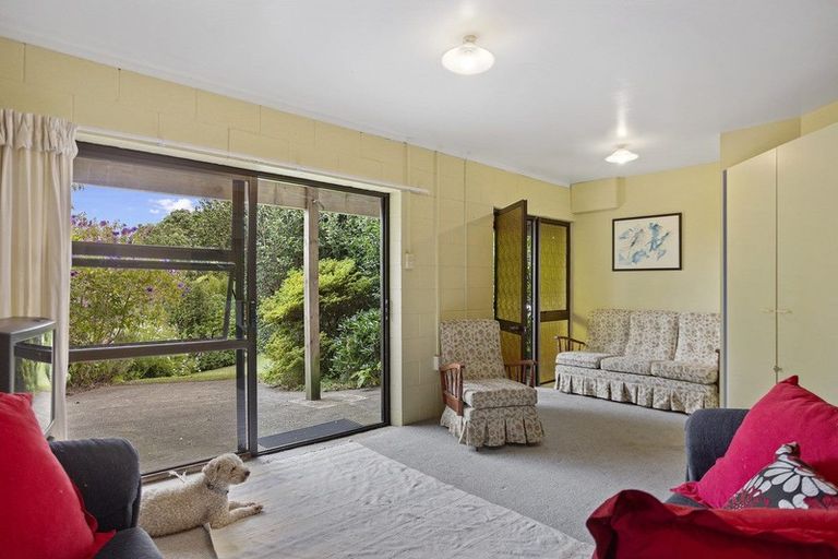 Photo of property in 9 Tirinui Crescent, Tairua, 3508
