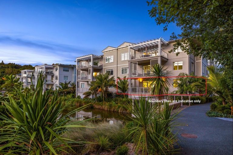 Photo of property in 21 Parkside Drive, Orewa, 0931