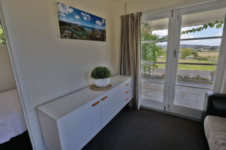 Photo of property in 24 Marsden Point Road, Ruakaka, 0116