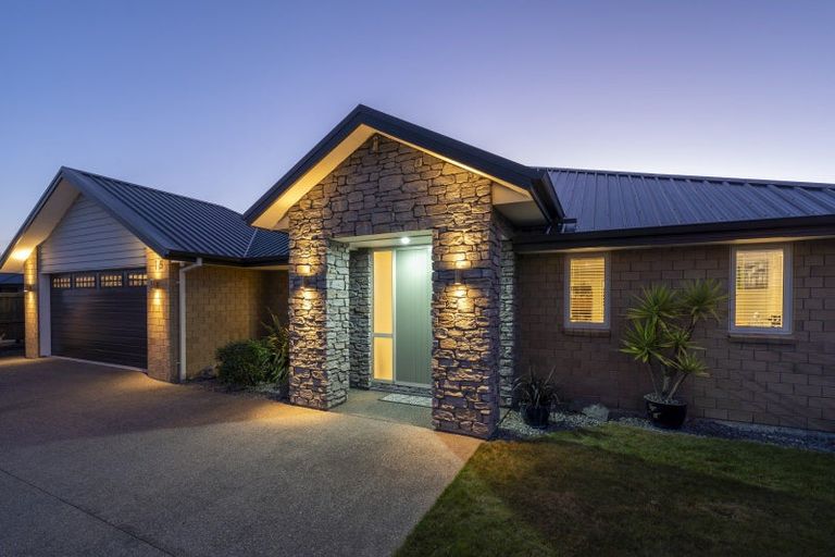 Photo of property in 15 Sutherland Drive, Kaiapoi, 7630