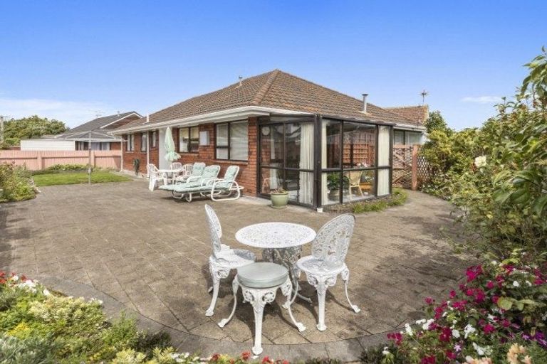 Photo of property in 3/18 Cressy Street, Waterloo, Lower Hutt, 5011