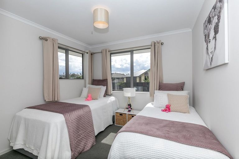 Photo of property in 22 Max Landing, Grandview Heights, Hamilton, 3200