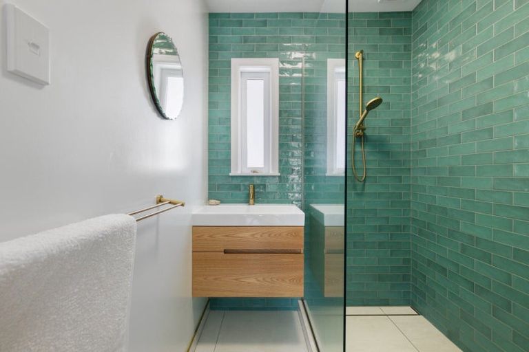 Photo of property in 4a Valley Road, Mount Maunganui, 3116