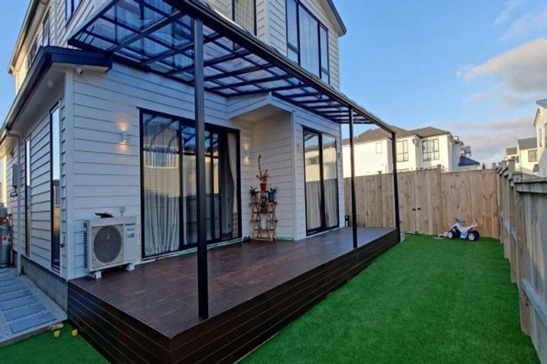 Photo of property in 7 Roa Avenue, Hobsonville, Auckland, 0616