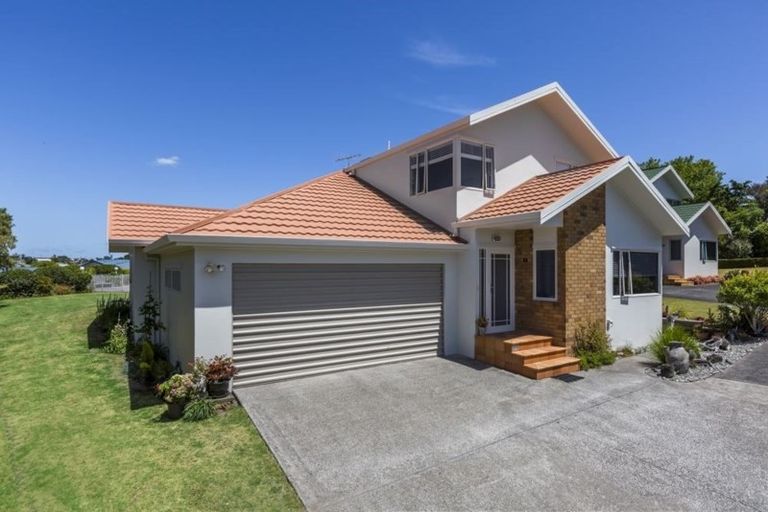 Photo of property in 896 Whangaparaoa Road, Manly, Whangaparaoa, 0930