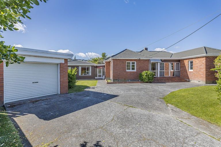 Photo of property in 146 Main Road, Tawa, Wellington, 5028