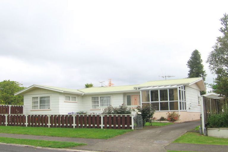 Photo of property in 16 Norwood Road, Paeroa, 3600