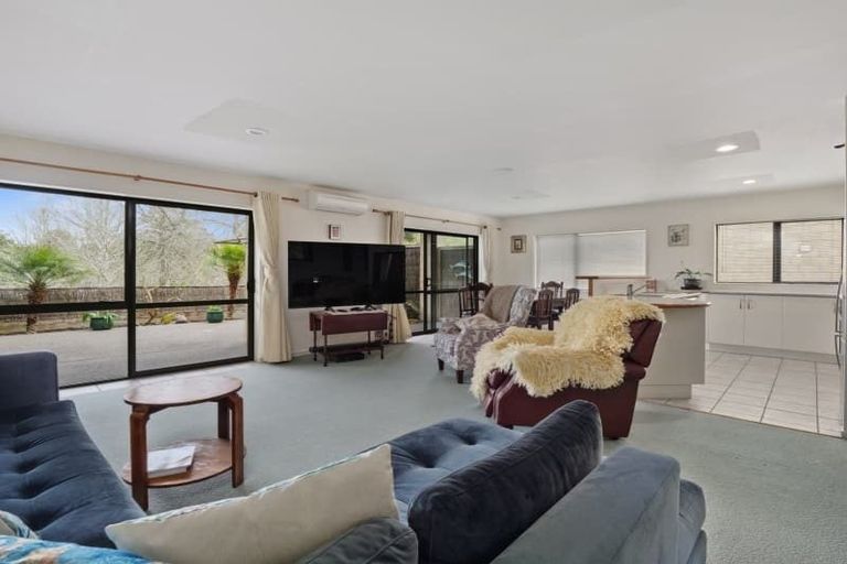 Photo of property in 92 Albany Highway, Greenhithe, Auckland, 0632