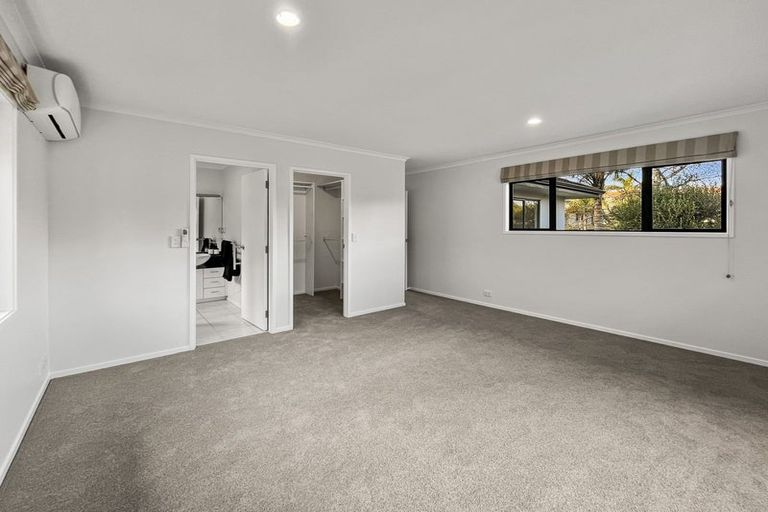 Photo of property in 20 Kristin Lane, Albany, Auckland, 0632