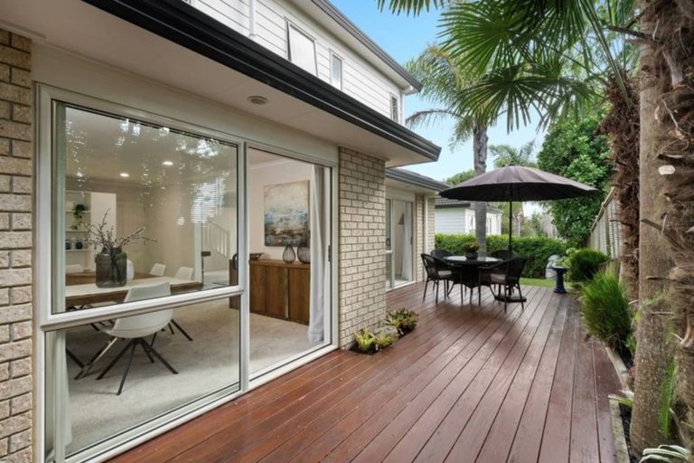 Photo of property in 5a Luana Way, Bucklands Beach, Auckland, 2014