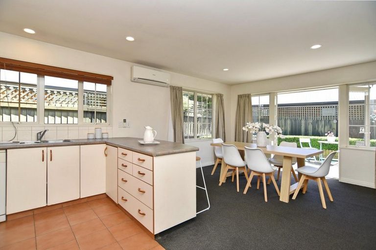 Photo of property in 10 Parade Court, Addington, Christchurch, 8024