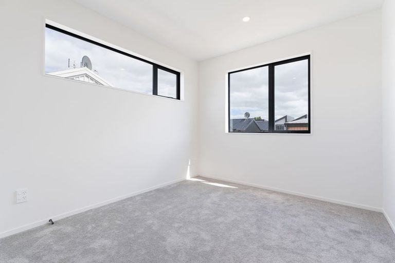 Photo of property in 11 Tokarewa Close, Mount Wellington, Auckland, 1062