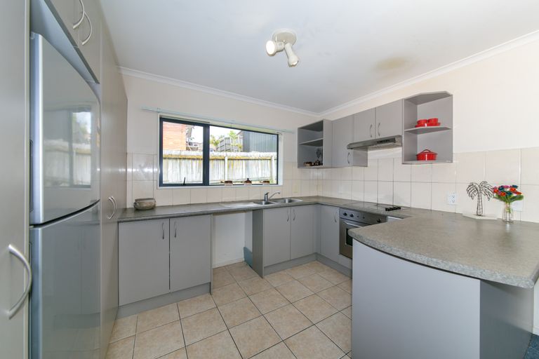 Photo of property in 80b Don Buck Road, Massey, Auckland, 0614