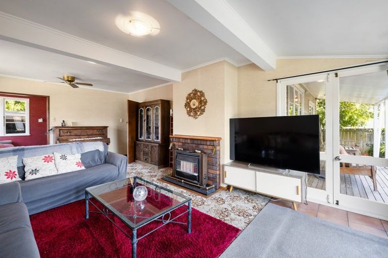 Photo of property in 74 Alfred Street, Fairfield, Hamilton, 3214