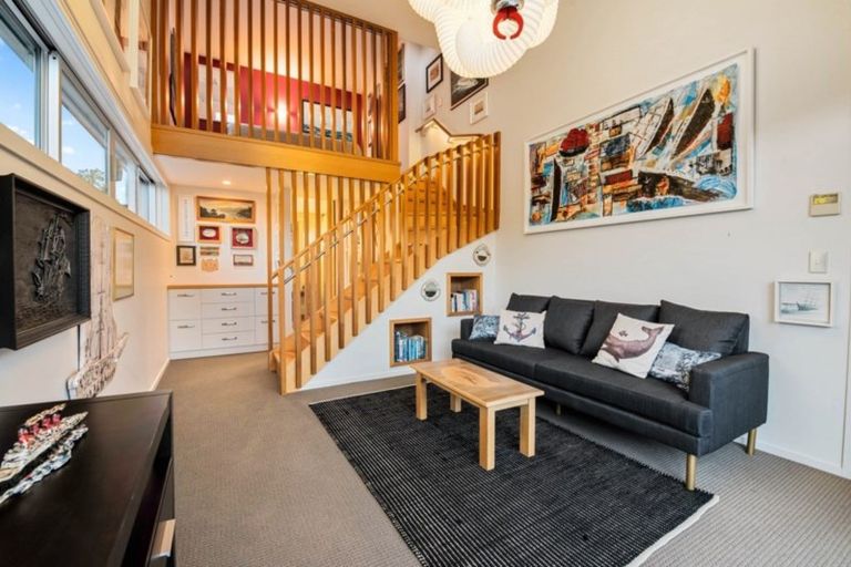 Photo of property in 16 Waimana Place, Wanaka, 9305