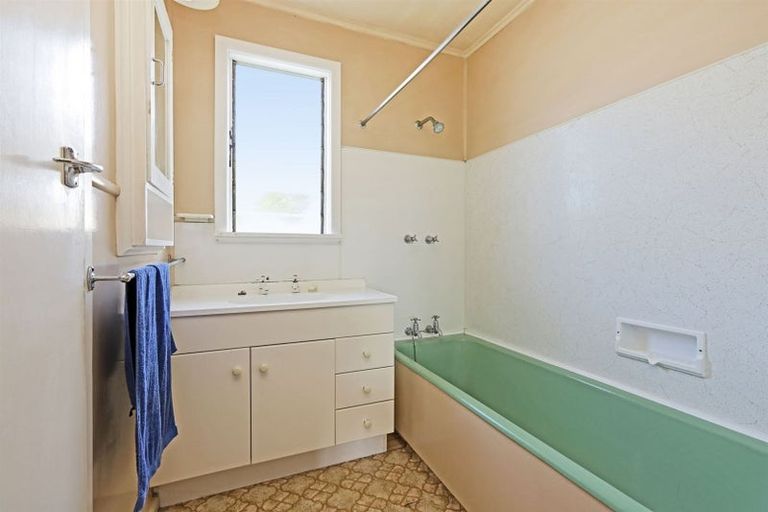 Photo of property in 26 Tucker Lane, Clive, 4102