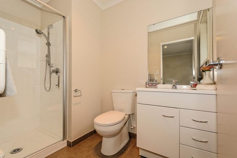 Photo of property in 19 Anna Lane, Glen Eden, Auckland, 0602