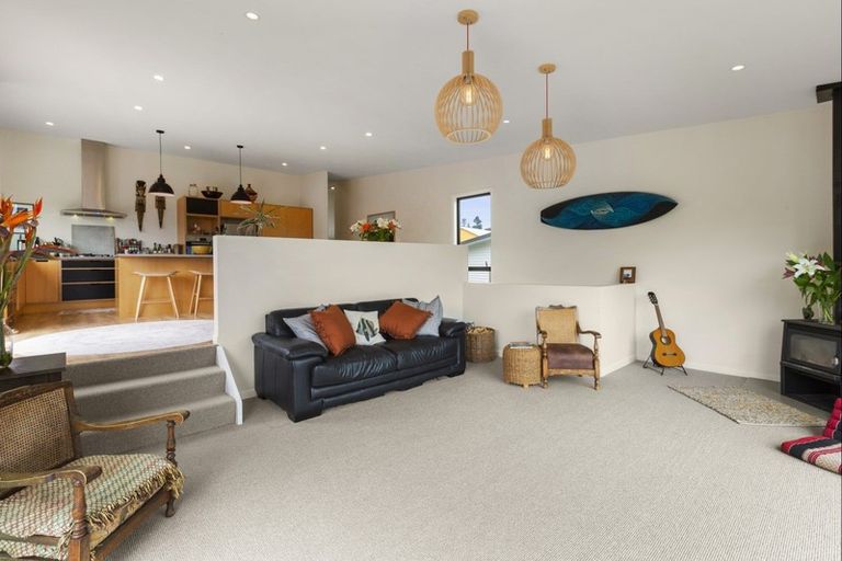 Photo of property in 36 Robertson Street, Raglan, 3225