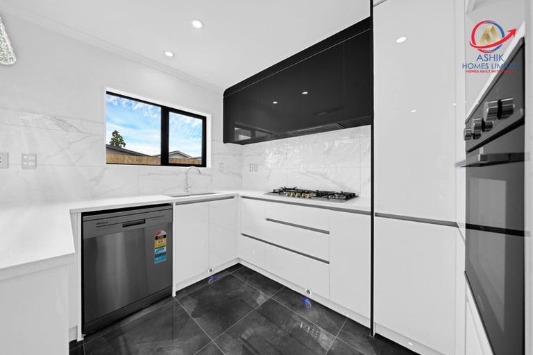 Photo of property in 16 Henwood Road, Mangere East, Auckland, 2024