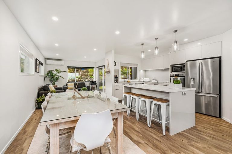 Photo of property in 21 Te Maika Road, Ngunguru, Whangarei, 0173