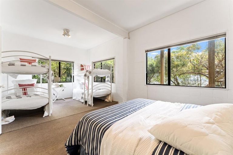 Photo of property in 17 Caroline Heights, Omaha, 0986