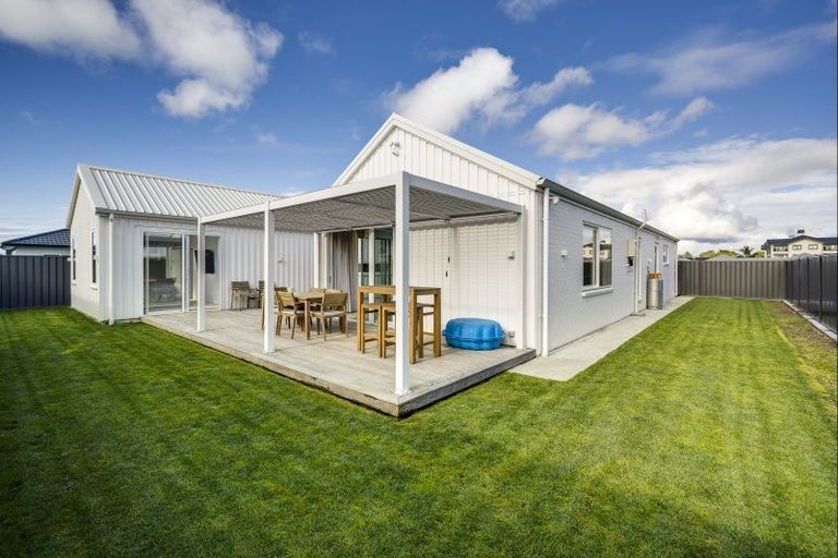 Photo of property in 46 Kenny Road, Te Awa, Napier, 4110