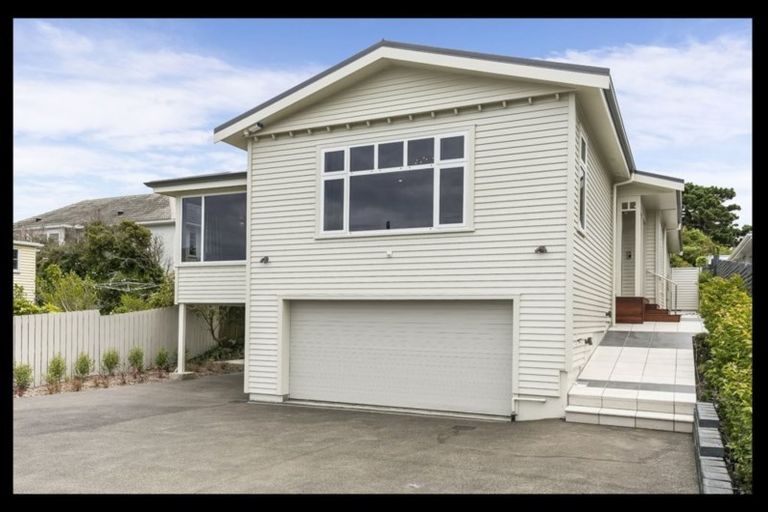 Photo of property in 82 Jubilee Road, Khandallah, Wellington, 6035