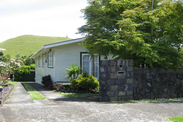 Photo of property in 73 Miller Road, Mangere Bridge, Auckland, 2022