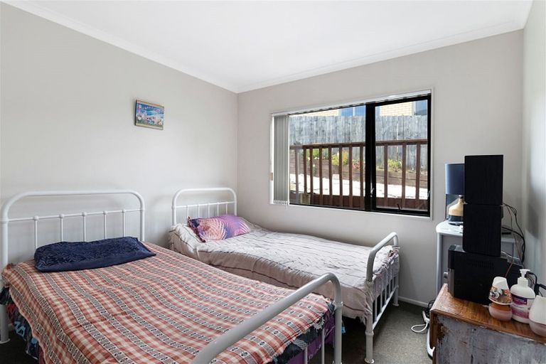 Photo of property in 24 Gordon Stanley Drive, Massey, Auckland, 0614