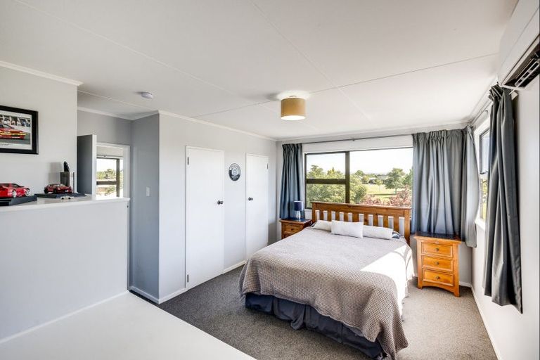 Photo of property in 17 Lichfield Crescent, Tamatea, Napier, 4112